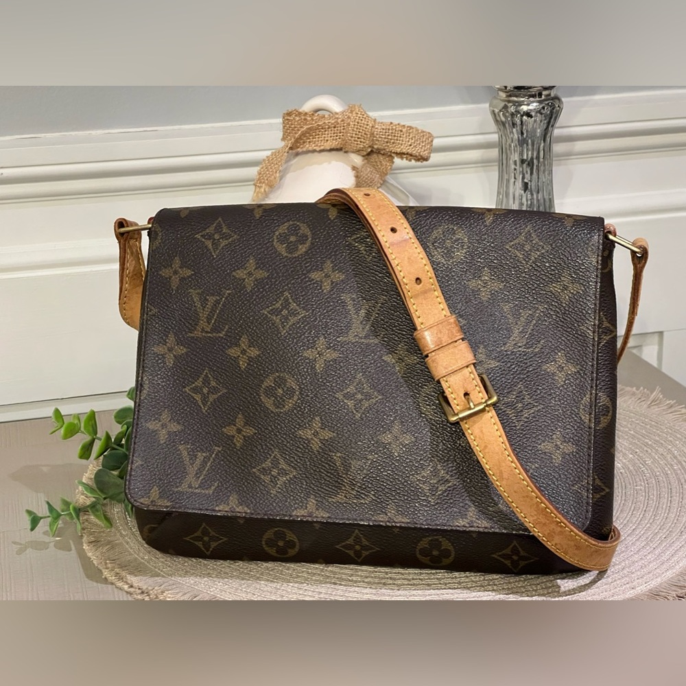 Louis Vuitton Musette Tango Crossbody